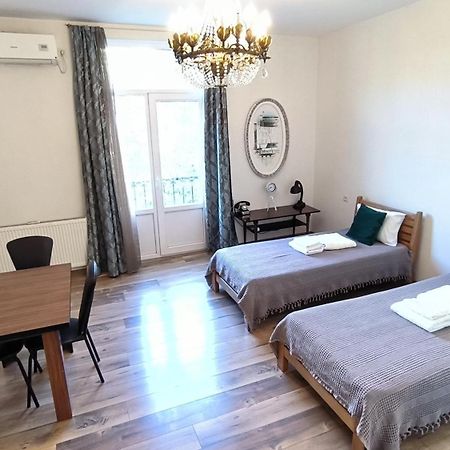Piano Foyer Apartments At City Center Tbilisi Exterior photo